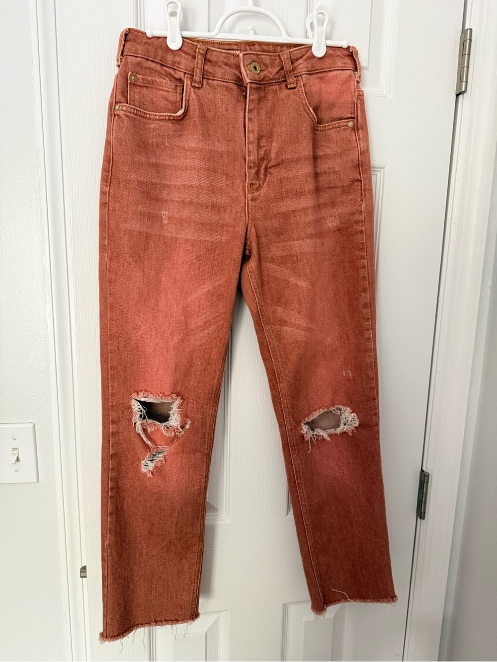 Pilcro Rust-Red Distressed Cropped Jeans